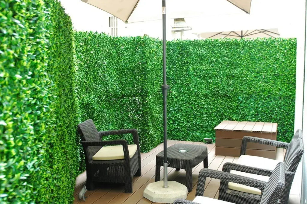 The 7 Hotel, Suites, Studios & Apartments
