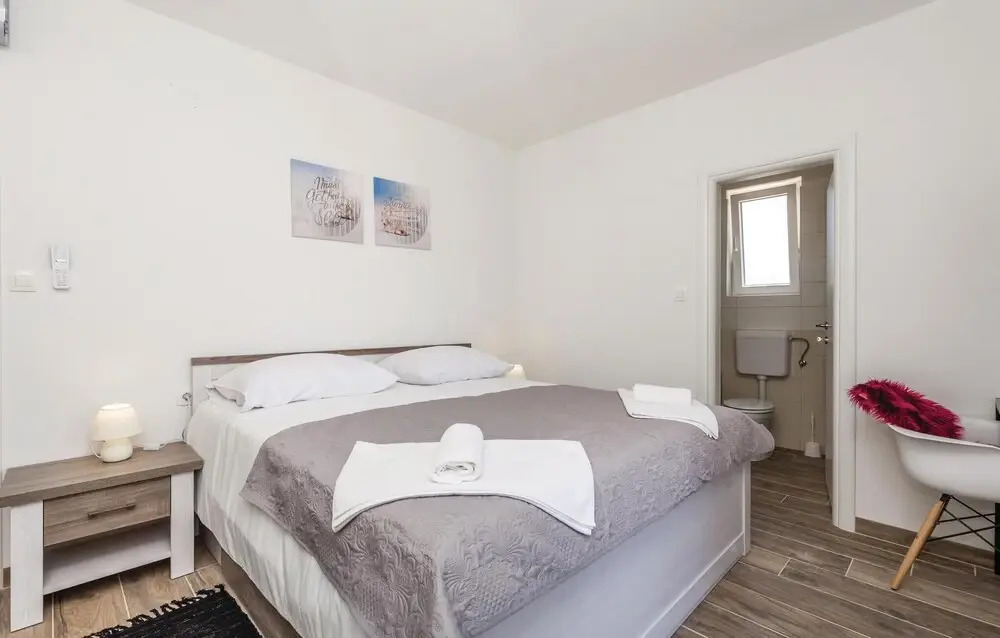 Luxurious Home In Supertarska Draga
