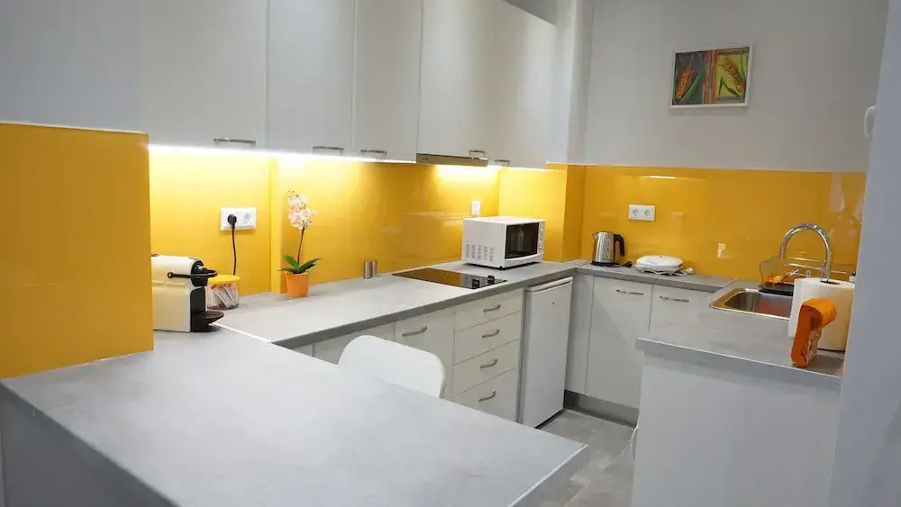 Cozy Newly-renovated Studio