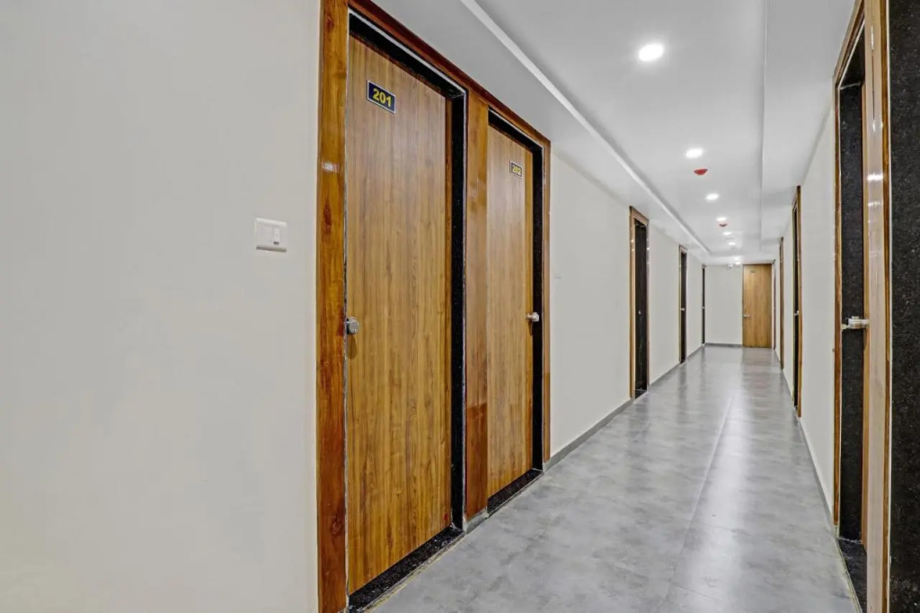 Hotel Royal Mansion, Gandhinagar