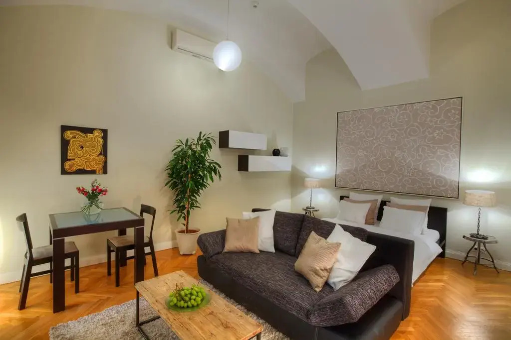 Retezova - Prague Apartments