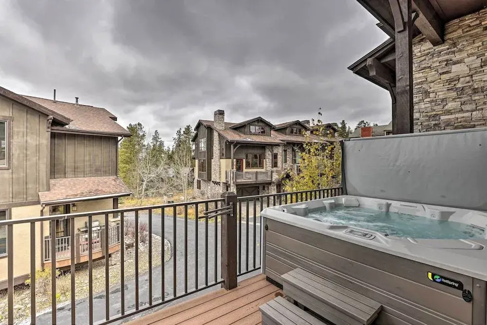 Luxurious Fraser Townhome w/ Private Hot Tub!