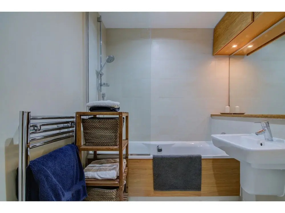 Spacious & Modern, 2BR in Manchester City Centre
