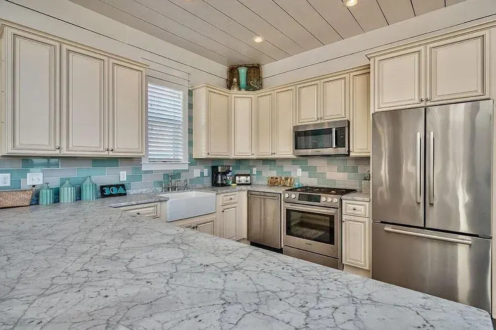 Looking Glass 5 Bedroom Holiday Home by Five Star Properties