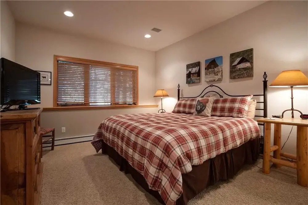 Evergreen Townhome #1
