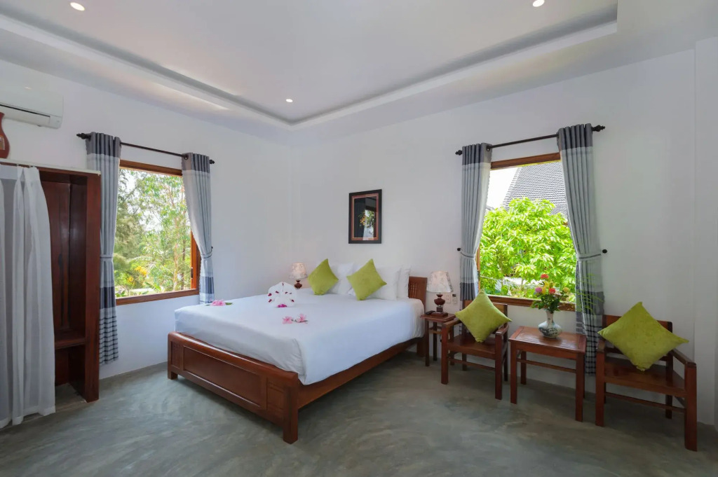 An Bang Rainbow Beach House