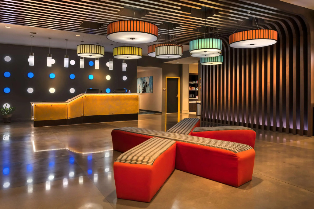 GLo Hotel Asheville-Blue Ridge Parkway