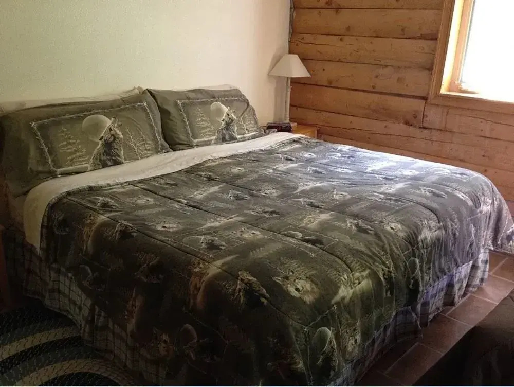 Daniels Lake Lodge B&B