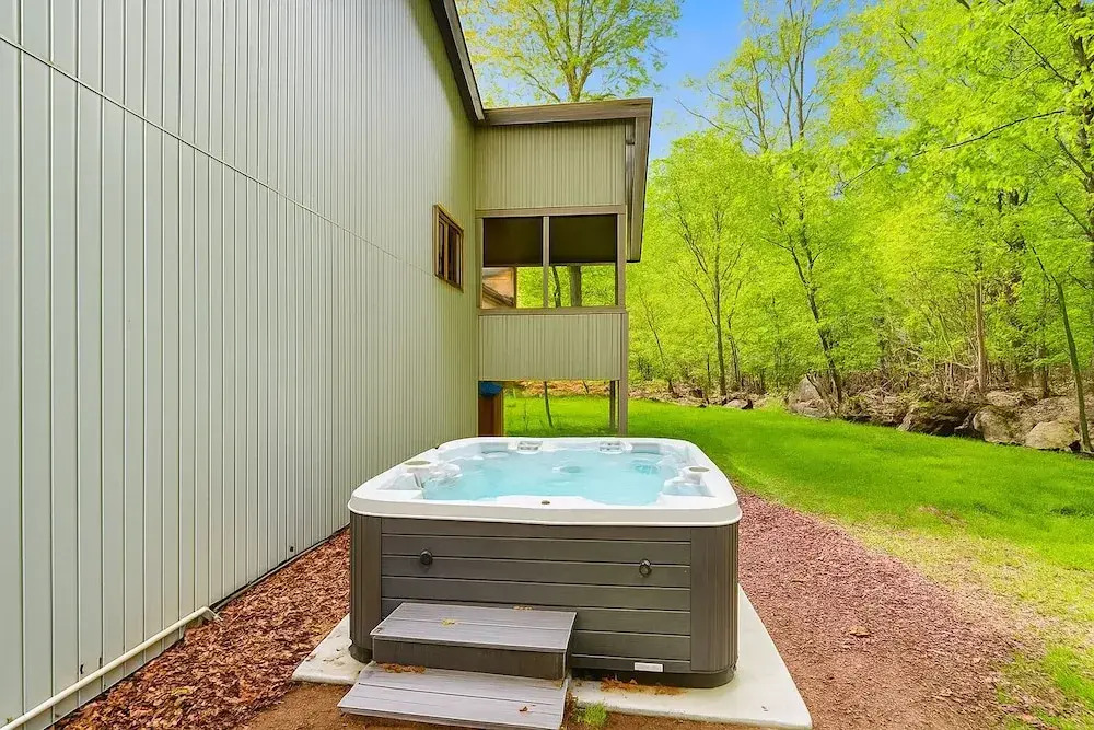 Poconos Hideaway - Woods & Wildlife