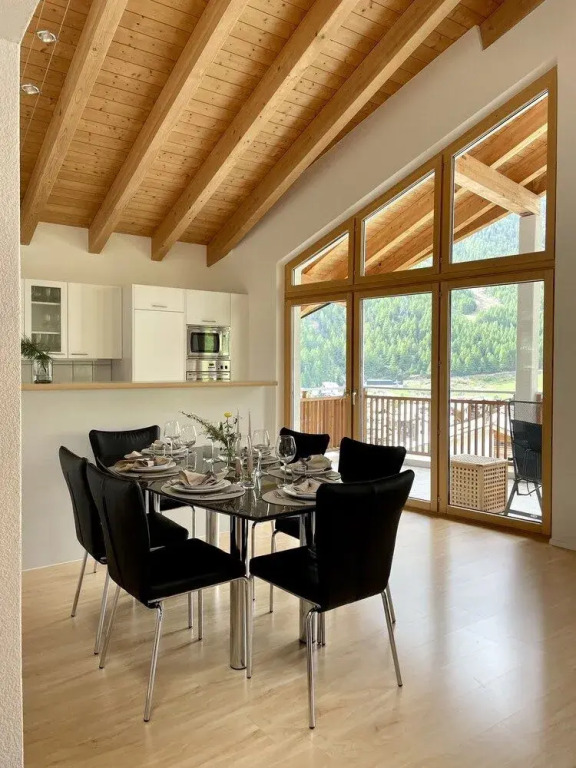 Impeccable 3-bed Duplex Penthouse in Saas-fee