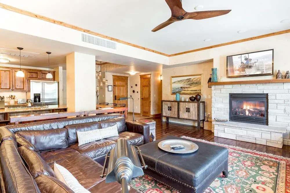 2525 Village Dr Highmark Condo - 3 Br condo by RedAwning