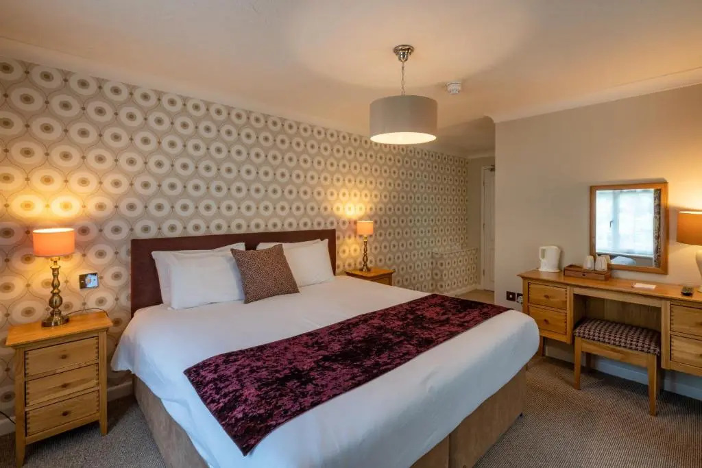 Avon Causeway Hotel