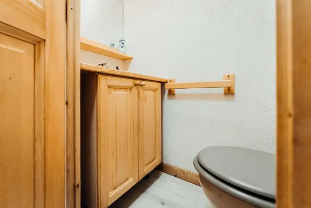 Charming apartment with balconies 5min from the Bettex gondola