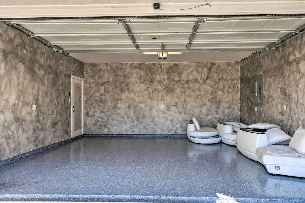 Central Houston Townhouse - 1 Mi to Downtown
