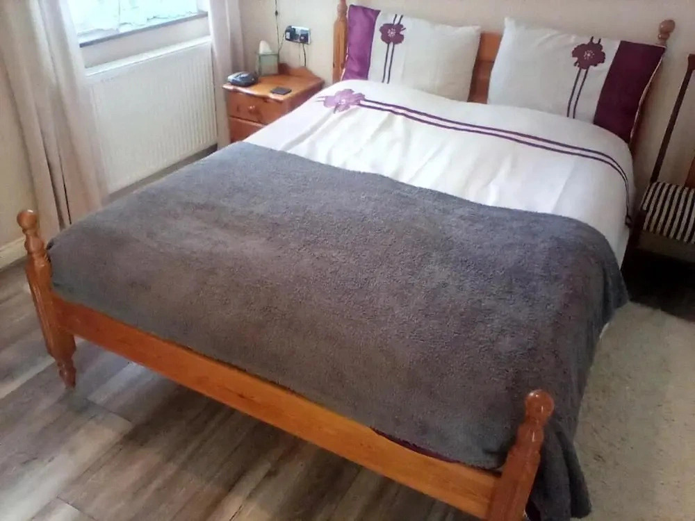 Charming 1 Bedroom Apartment and Double Sofabed in Milton Keynes