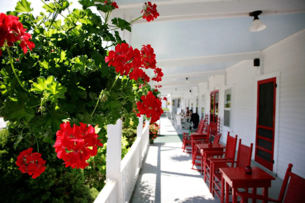 Echo Lake Inn