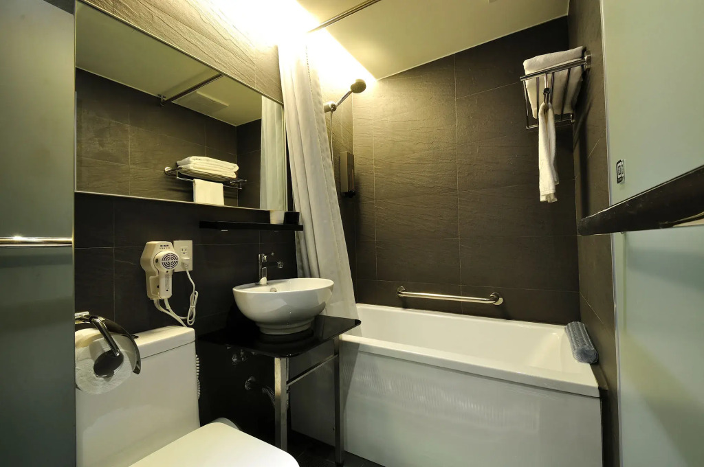 Forward Suites II