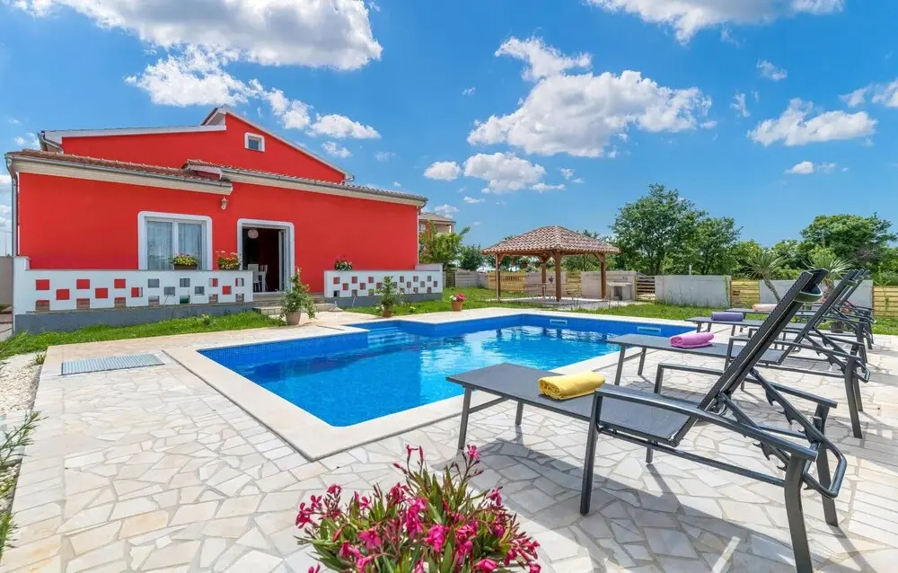 Nice Home in Sisan With Wifi and 3 Bedrooms