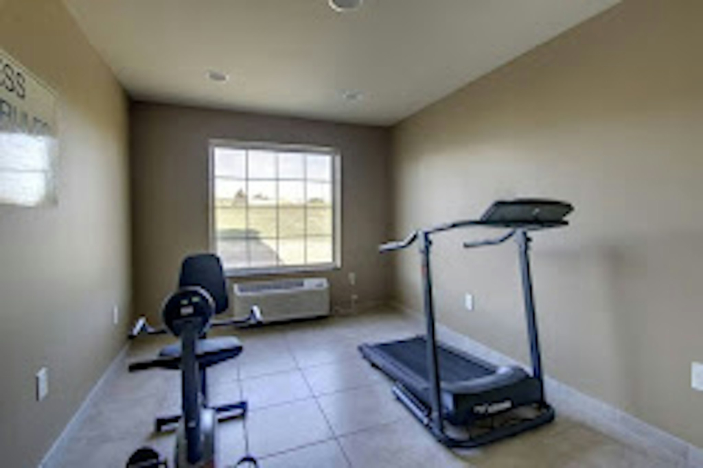 Cobblestone Inn & Suites - Bloomfield
