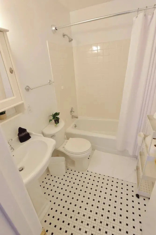 Penn & Ten- Spacious Capitol Hill Rowhouse