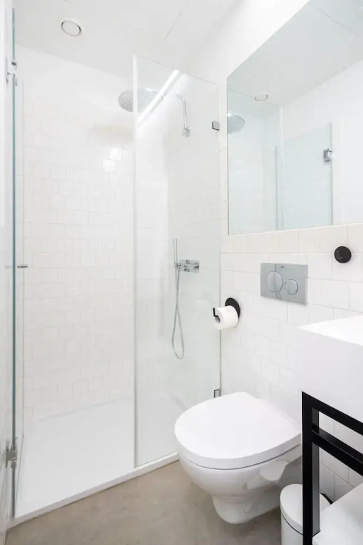 LS48 Prime Location Luxury Duplex