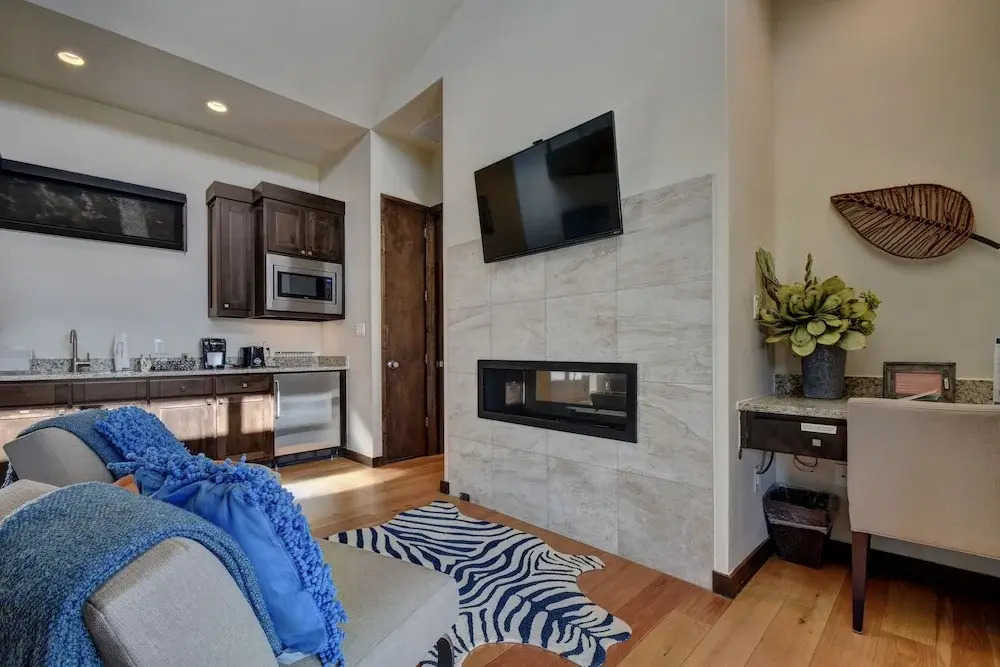 The Reserve at Lake Travis Cabin #12 by RedAwning