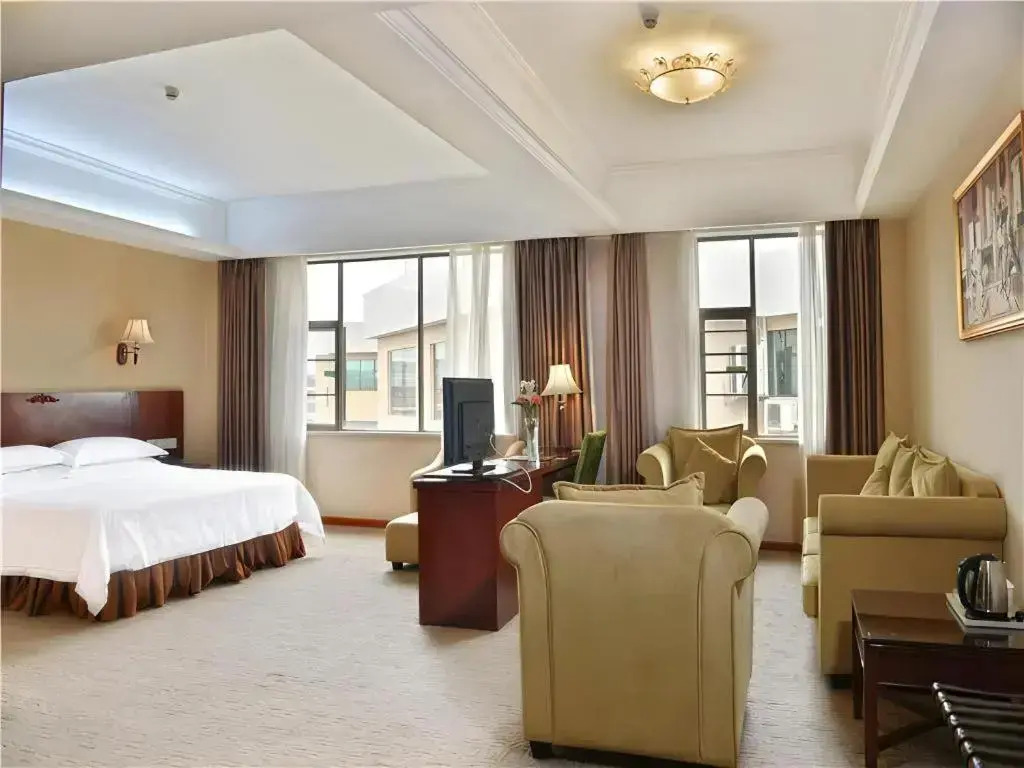 Vienna Hotel Meizhou Mei County Airport