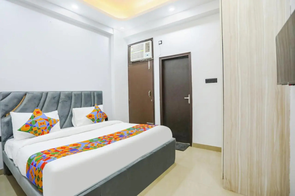 FabHotel Rasa Arcade