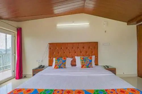 OYO 12076 Hotel Apline Hilldon
