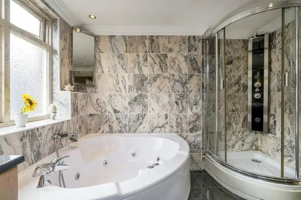 Elegant 2 BR Apartment in Paddington
