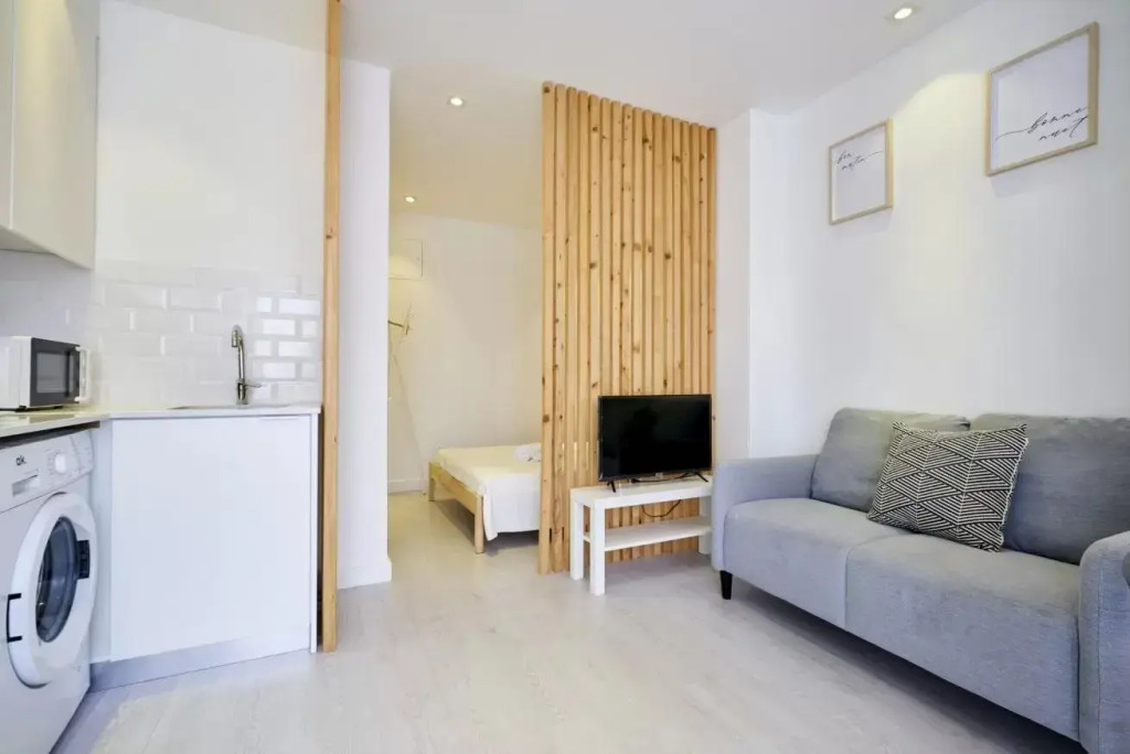 ALTIDO Modern Lisbon Flat for Business or Leisure