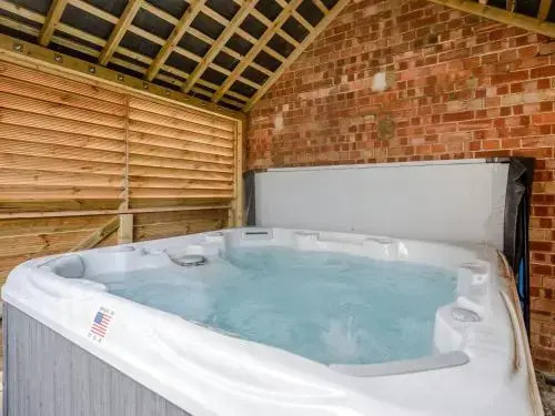 Kingfisher Cottage