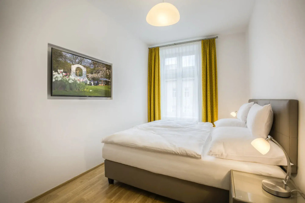Vienna Grand Apartments City