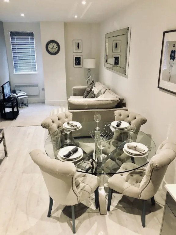 Snapos Luxury Serviced Apartments – Meridian House - Bedford