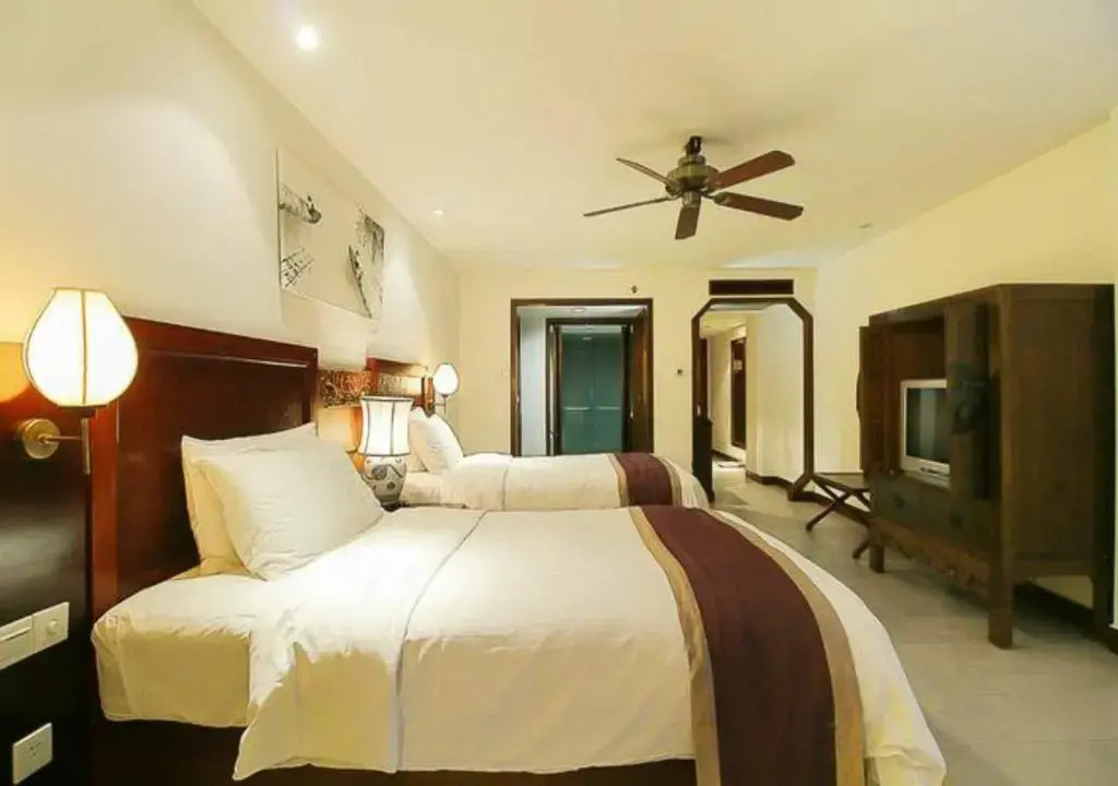 The Shores Resort & Spa Hainan West