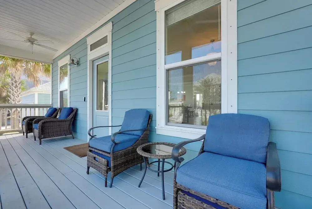 Endless Summer: Windmark Beach Home Steps to Shore
