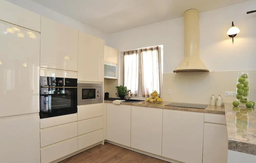Beautiful Home in Sibenik With Wifi and 3 Bedrooms