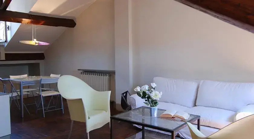 Anfossi Halldis Apartment
