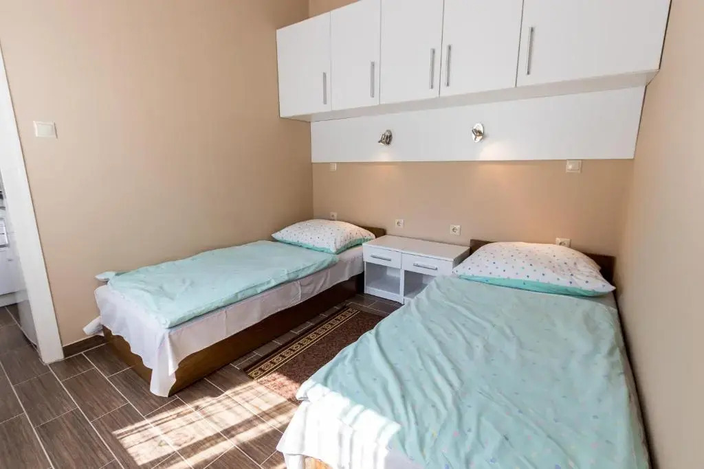Lara Apartments