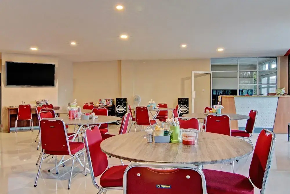 OYO 91951 Almira Homestay Syariah