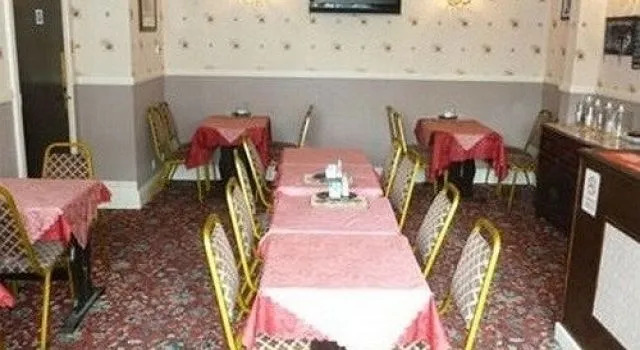 Melrose Hotel