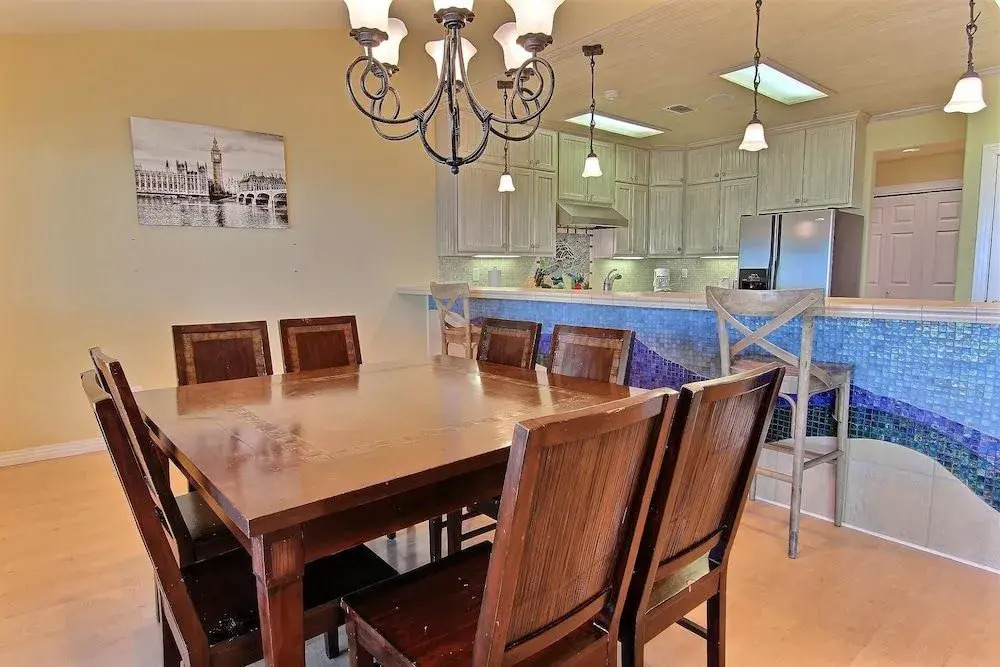 Executive Beach Paradise SH7345