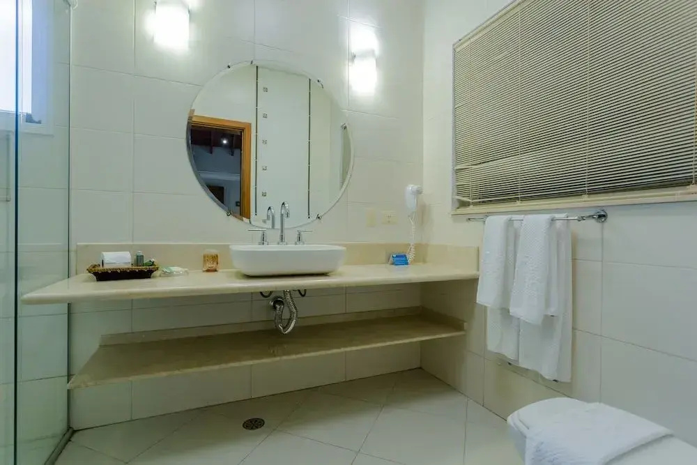 Beach Hotel Cambury