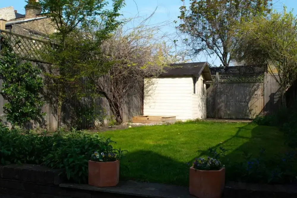3 Bedroom Family Home Next To Southfields