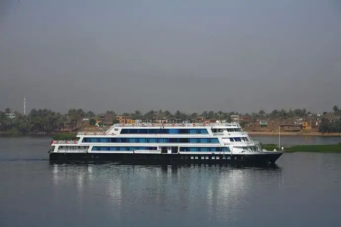 Movenpick MS Darakum