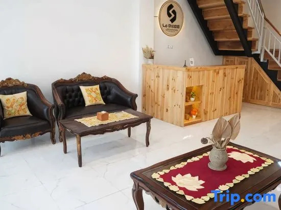 LaRose Guest House