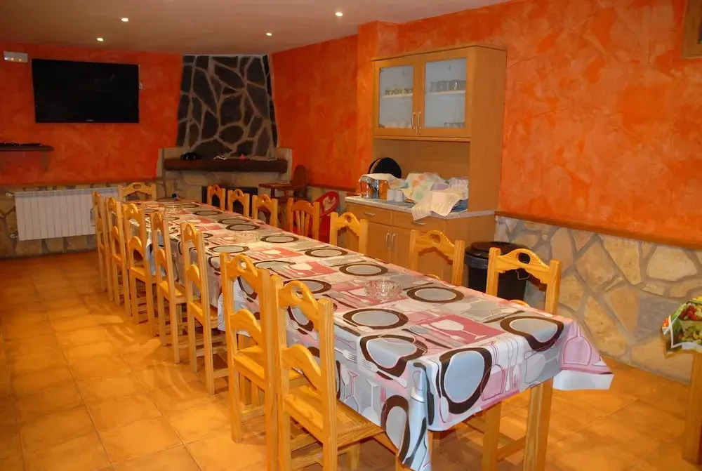 Villa With 6 Bedrooms in Cerezo de Mohernando, With Private Pool, Furnished Terrace and Wifi