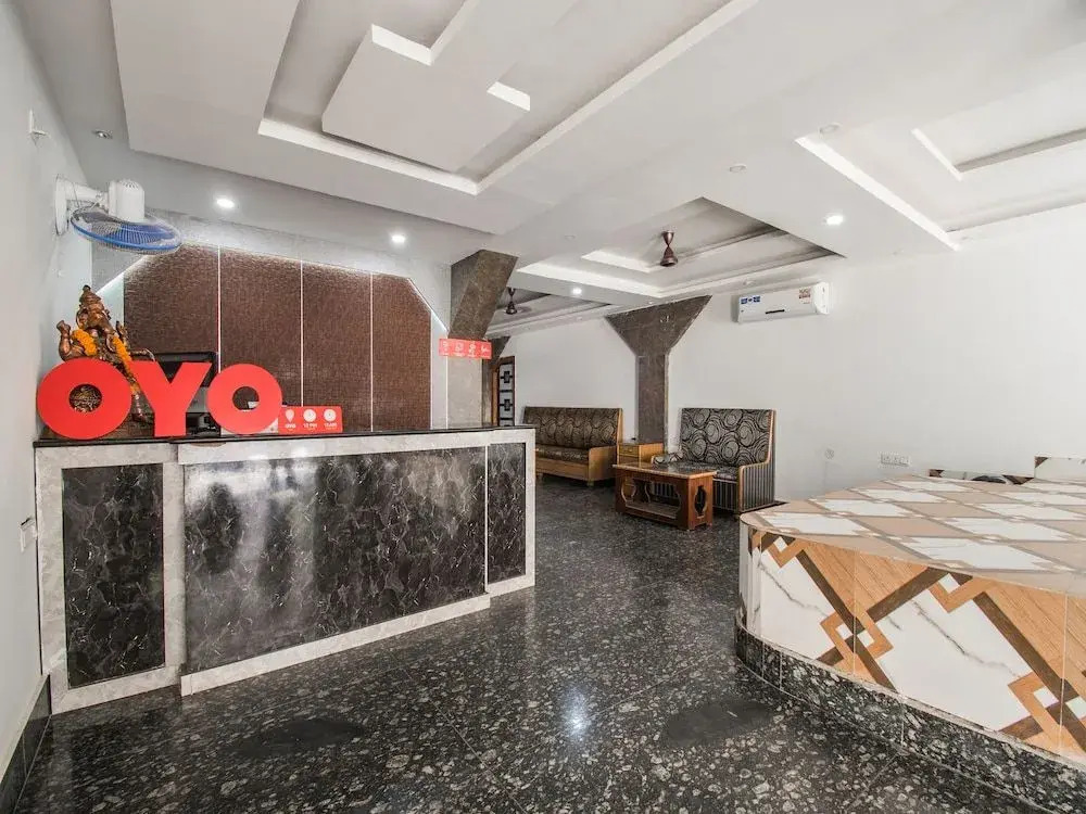OYO 8300 Mundrika Delux