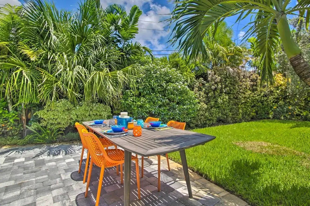 Modern Wilton Manors Home w/ Outdoor Oasis!
