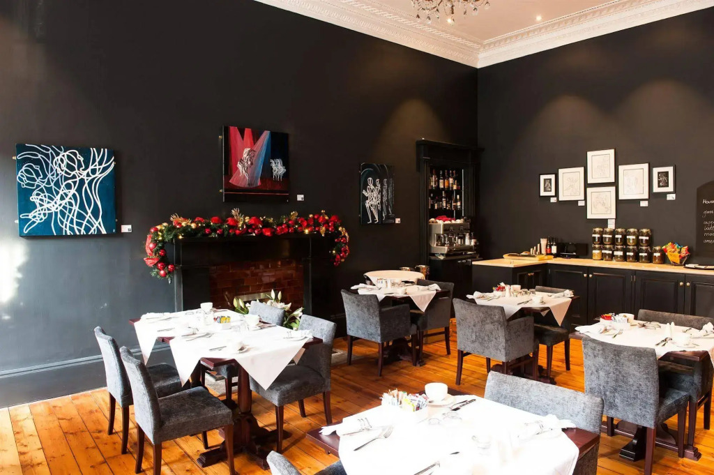 No11 Boutique Hotel & Brasserie